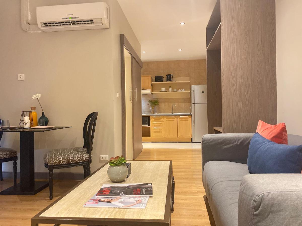 Deluxe Suite Kitchen