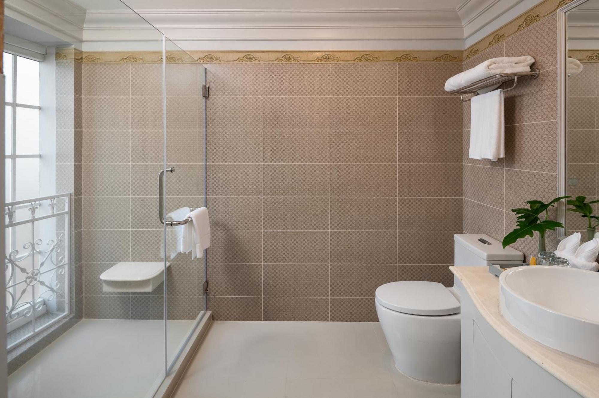Chambre Lit King-Size Exécutive en Angle