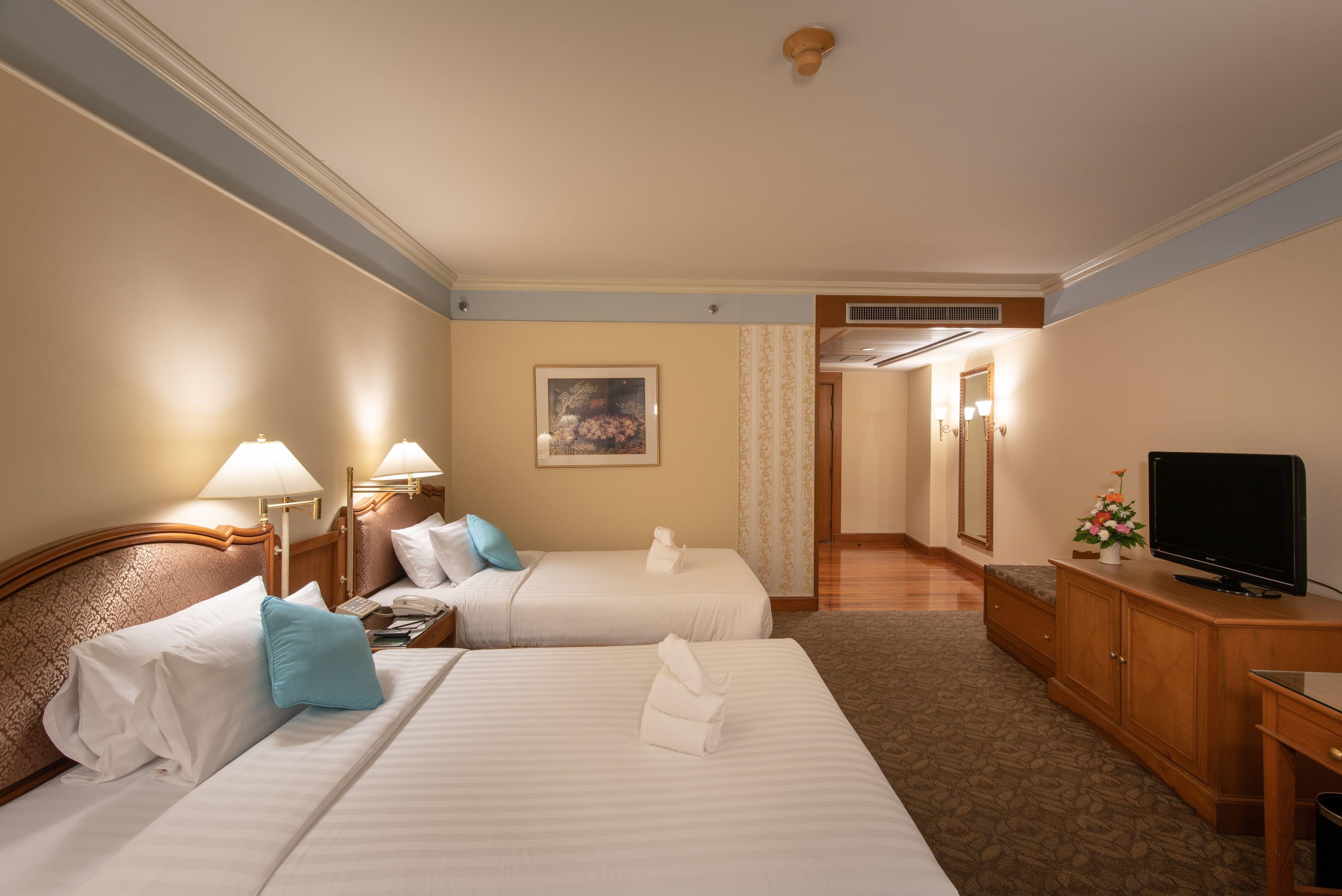 Premier Twin Room River View