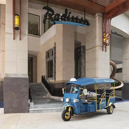 Radisson Hotel Chateau De Bangkok-3