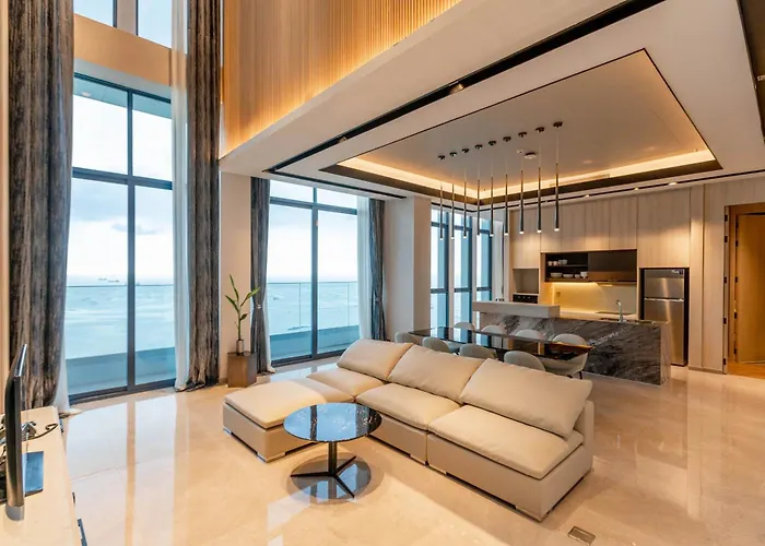 S Sriracha Hotel&Residence